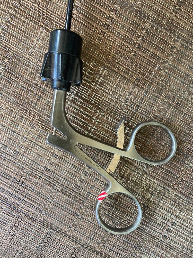 Jarit Roto Lock 632-104 Grasping Forceps