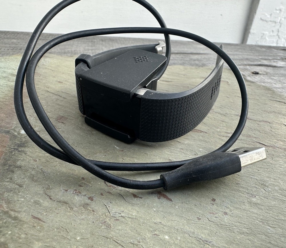 Fitbit & Charger (1st Generation?) - Black