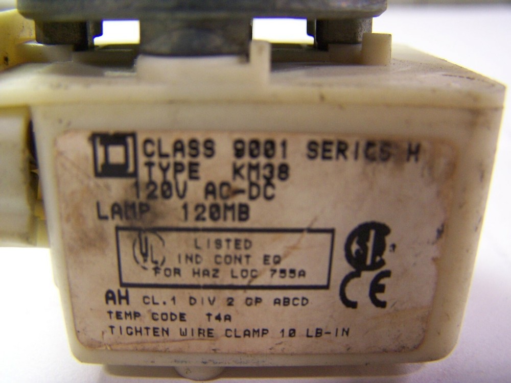 SQUARE D GREEN PILOT LIGHT 120 VOLT AC/DC 9001KM38