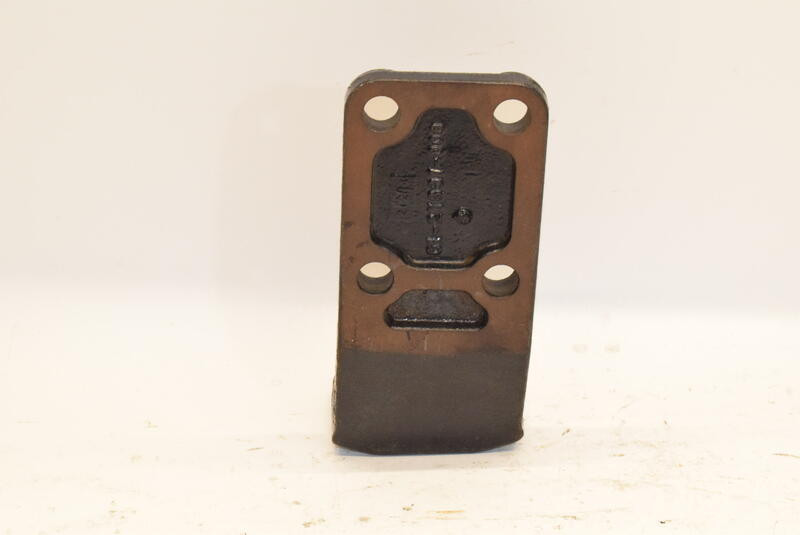 Freightliner Engine Mount 01-27897-000 (548-11985)
