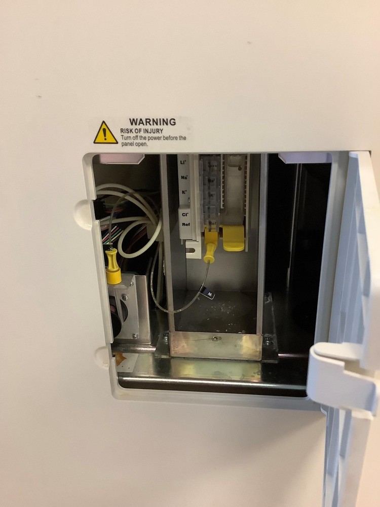 Mindray Shenzhen BS-480 Medium-High Volume Laboratory Chemistry Analyzer E8A