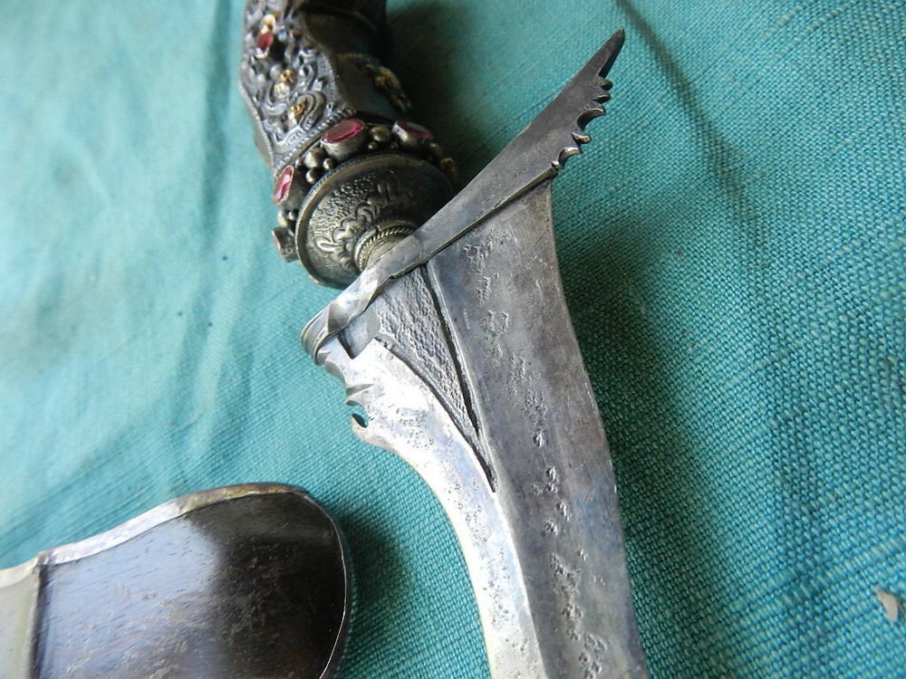 Silver Presentation Jeweled Kris knife with silver scabbard