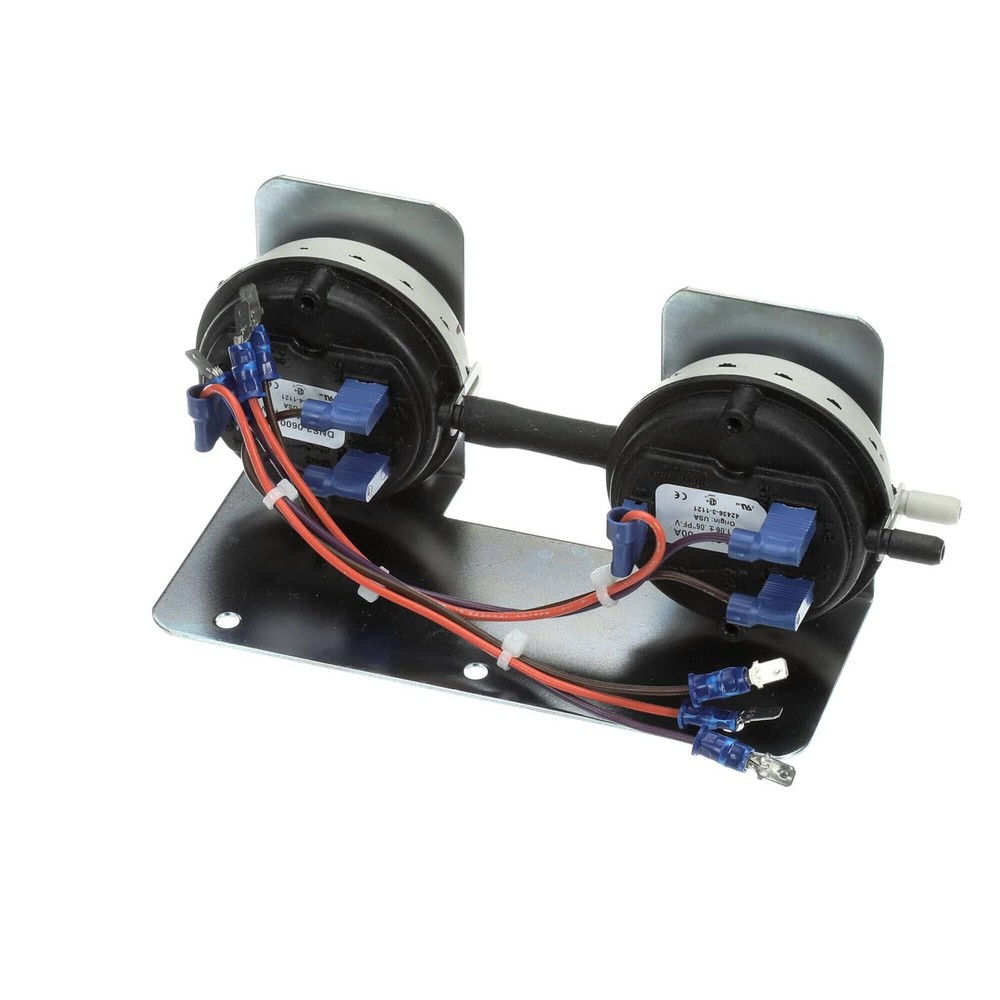 K,SWITCH,PRESSURE,DUAL,.75" -1.06"WC 100208375 - Genuine OEM Replacement Part