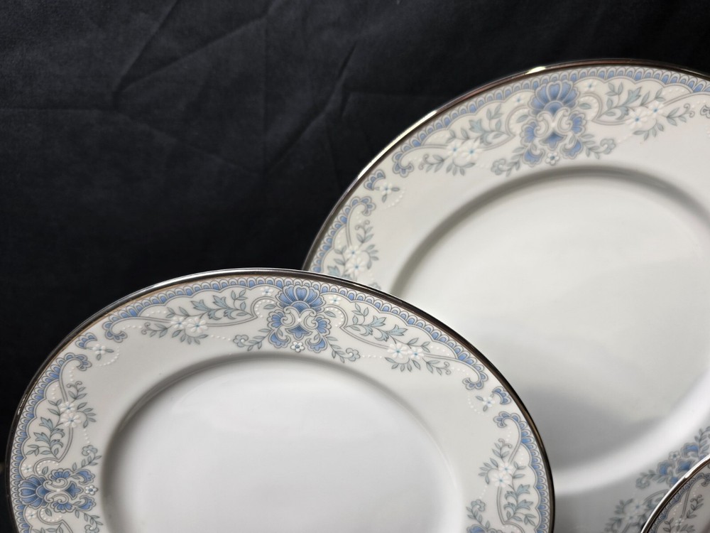 Lenox White Heather 5 Piece Place Setting