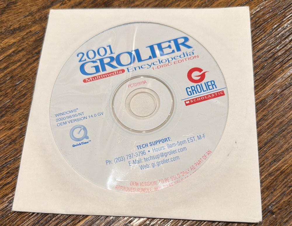 Vintage 2001 Grolier Encyclopedia Computer Software