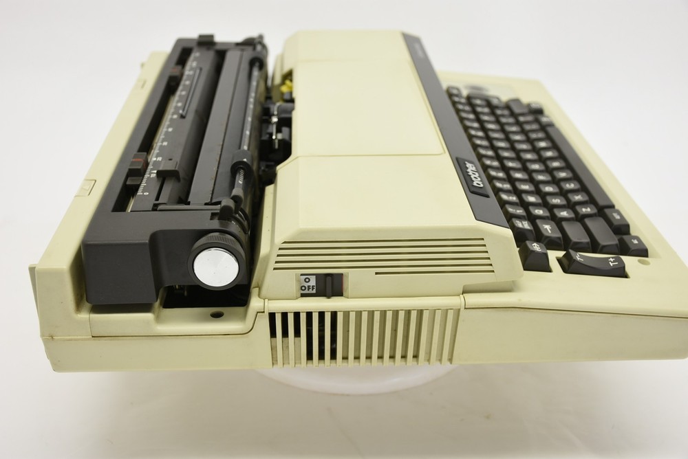 Vintage Brother Electric 8300 Correctronic Portable - Powers On