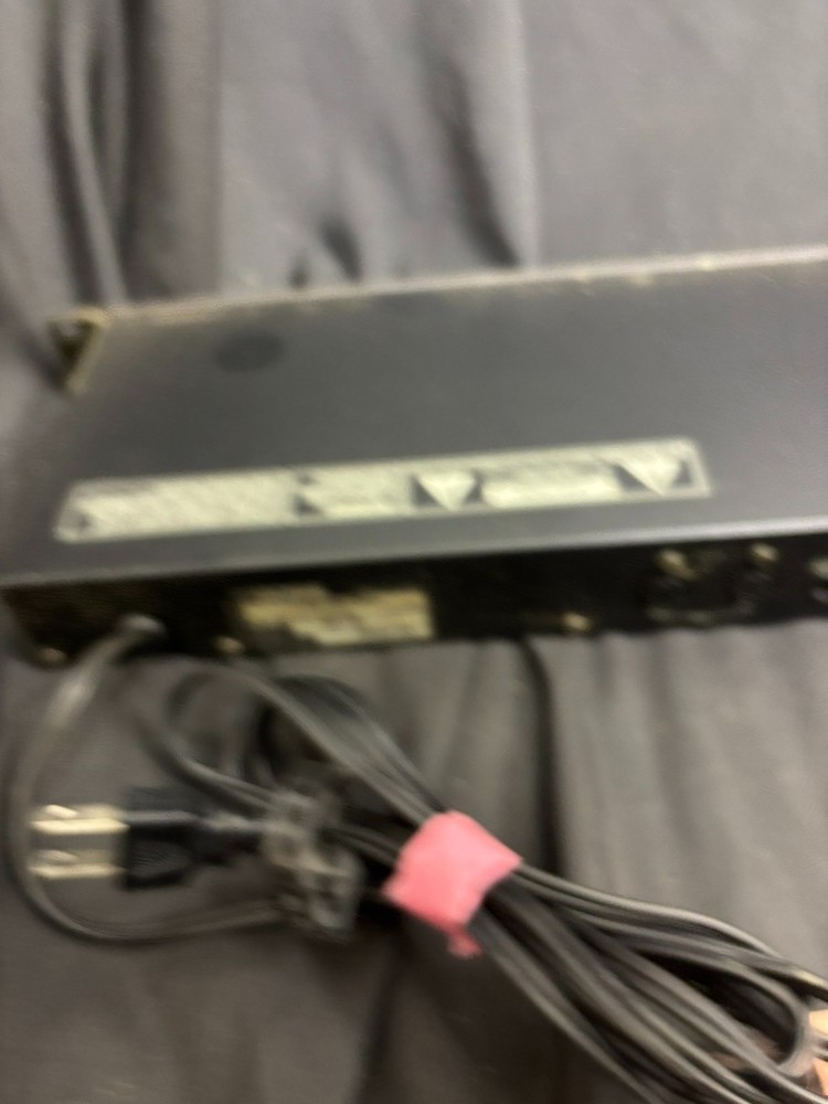 BOSS RV-70 Digital Reverb Processor Rack Effects Unit Tested Working