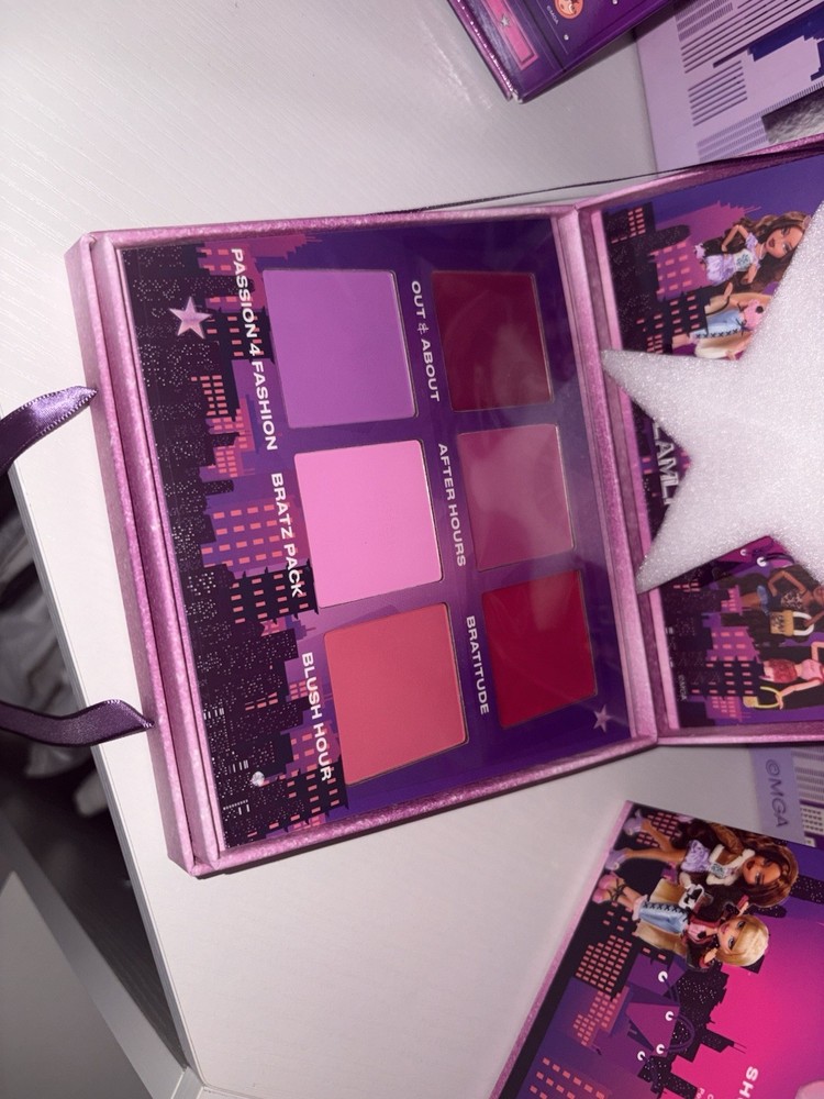 Bratz x Glamlite FULL PR BOX BNIB