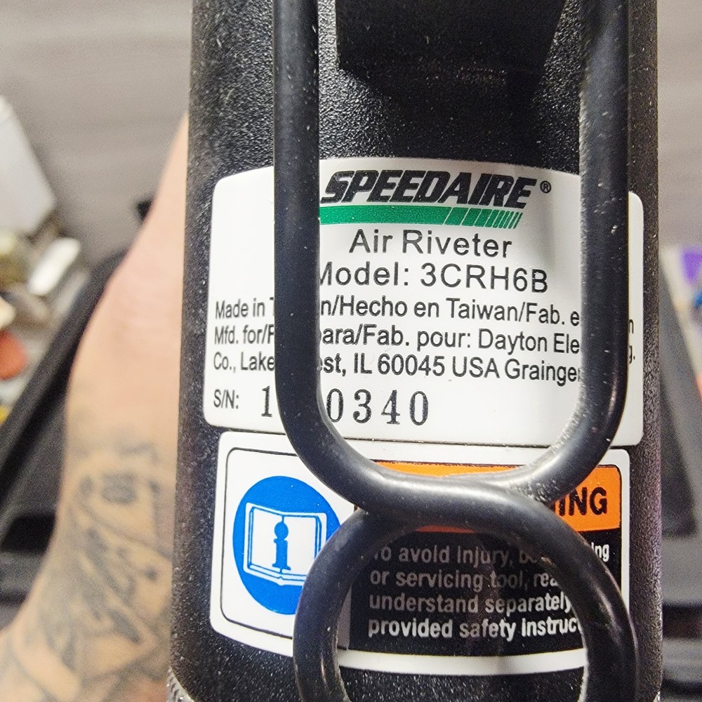 SPEEDAIRE 3CRH6B AIR RIVETER See Pics
