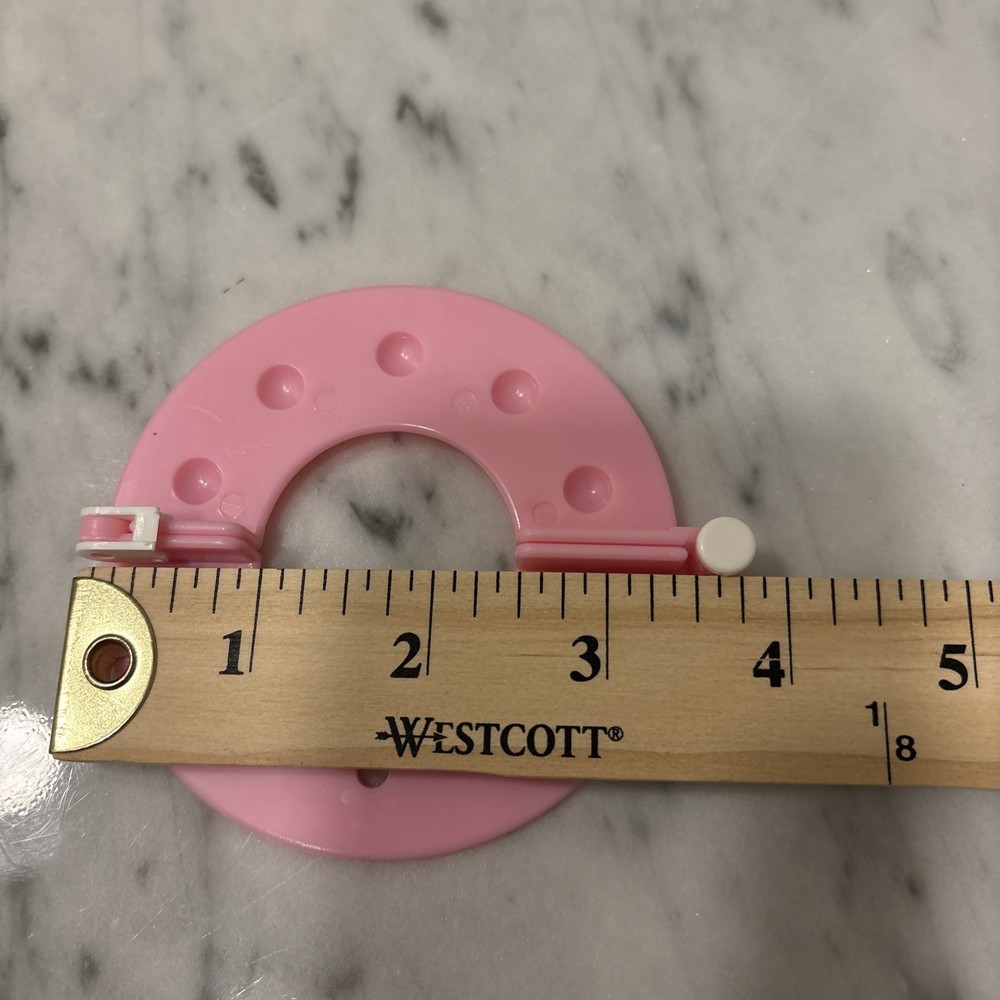 Yarnology & Boye PomPom Maker Assorted Sizes With Instructions