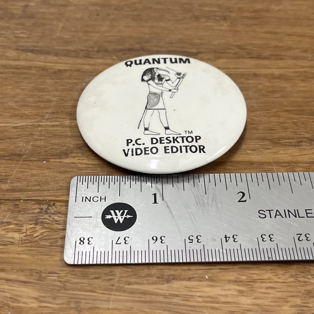 VINTAGE 1990s VIDEO EDIT EDITOR Quantum PC Desktop Advertising Nerd Pin Button
