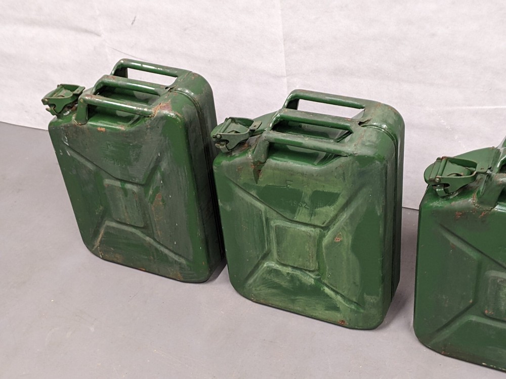 Genuine Vintage Army 20L Metal Green Fuel Jerry Can - 1950s