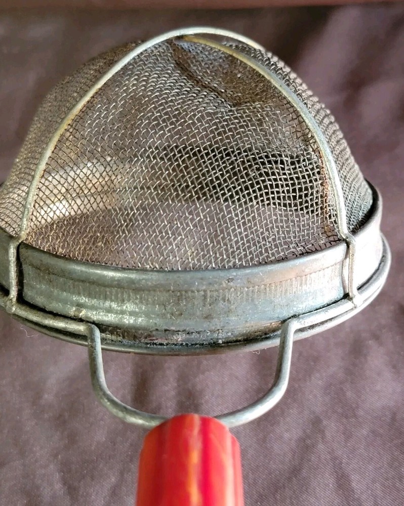 Vintage Androck Red Bakelite Hand Strainer / Sifter Bullet Handle