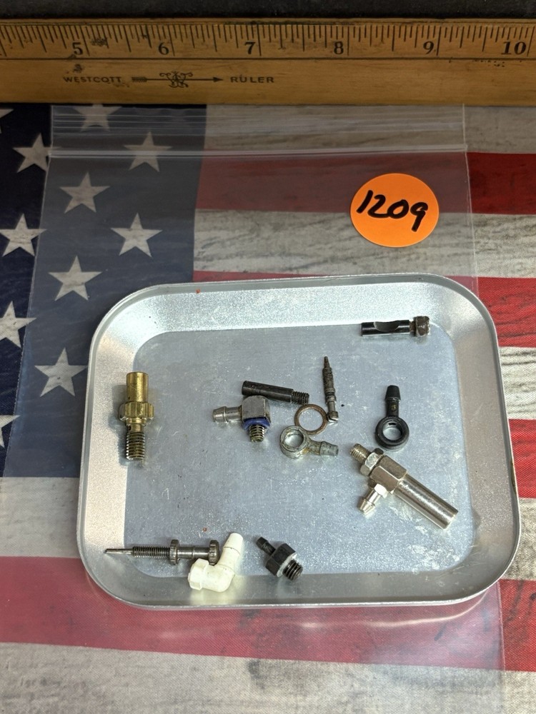 Nitro Carburetor Part: PreOwned