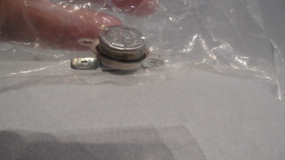 1 x 505191 THERMOSTAT B1002