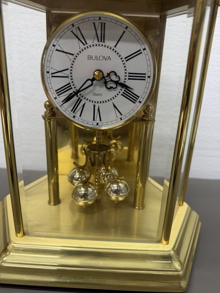 Vtg Bulova Echt Messing Solid Brass Quartz