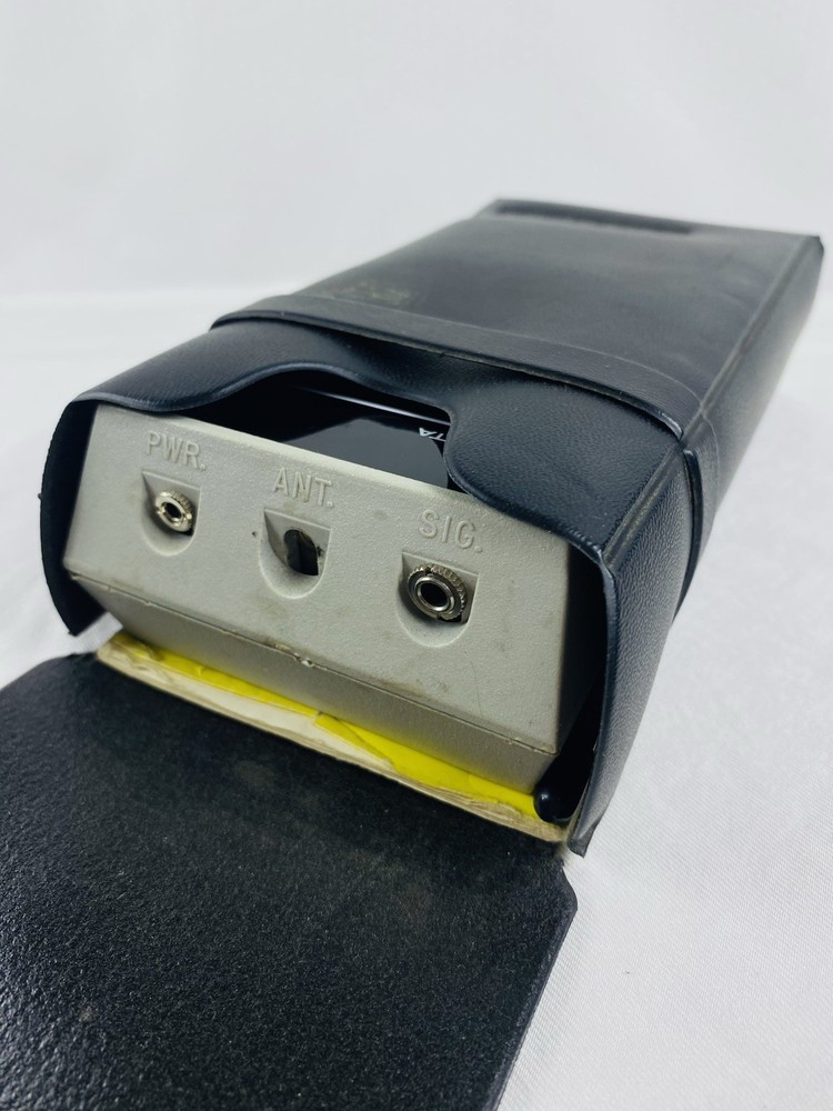 MICRONTA Model 351 Frequency Counter w/Case,Instructions & Antenna - Works!