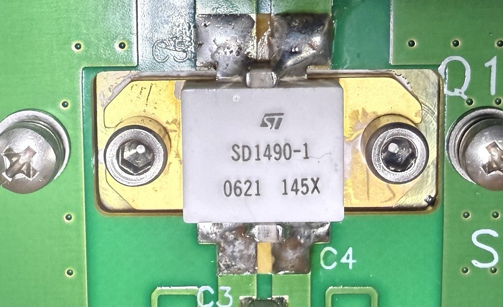 Thales UHF RF 100w Linear Amplifier