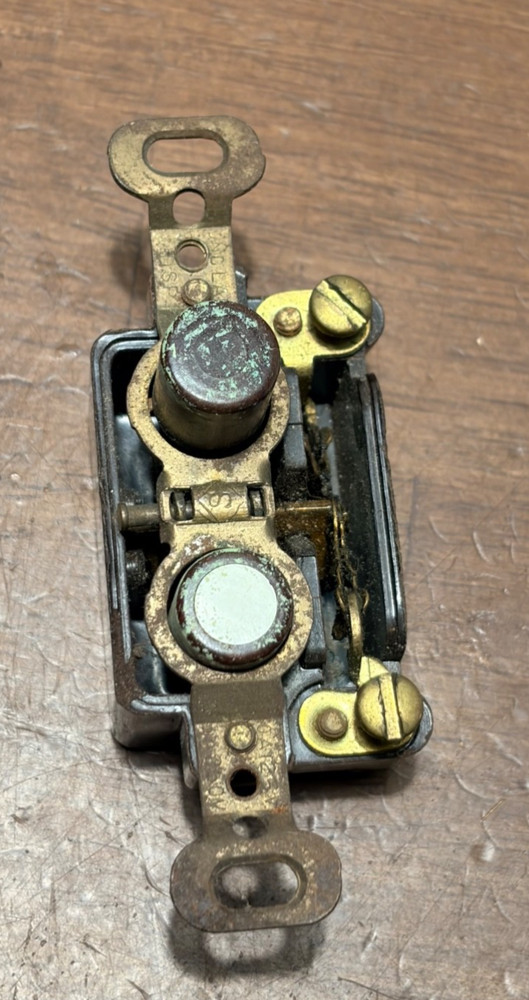 Vintage Push Button Light Switch Single-Pole ON/OFF Chicago standard