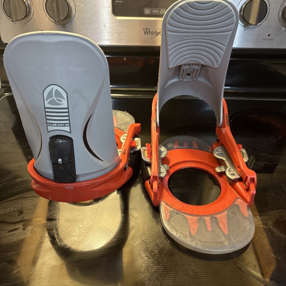 Burton Custom Step In (SI) Snowboard Bindings M/L. (NOT Step On Binding)