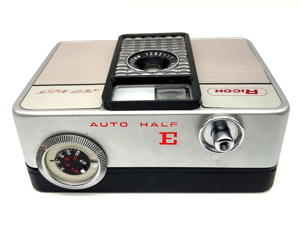 Ricoh Auto Half E Compact Camera With 25mm 1:2.8 Halbformatkamera Analog Camera