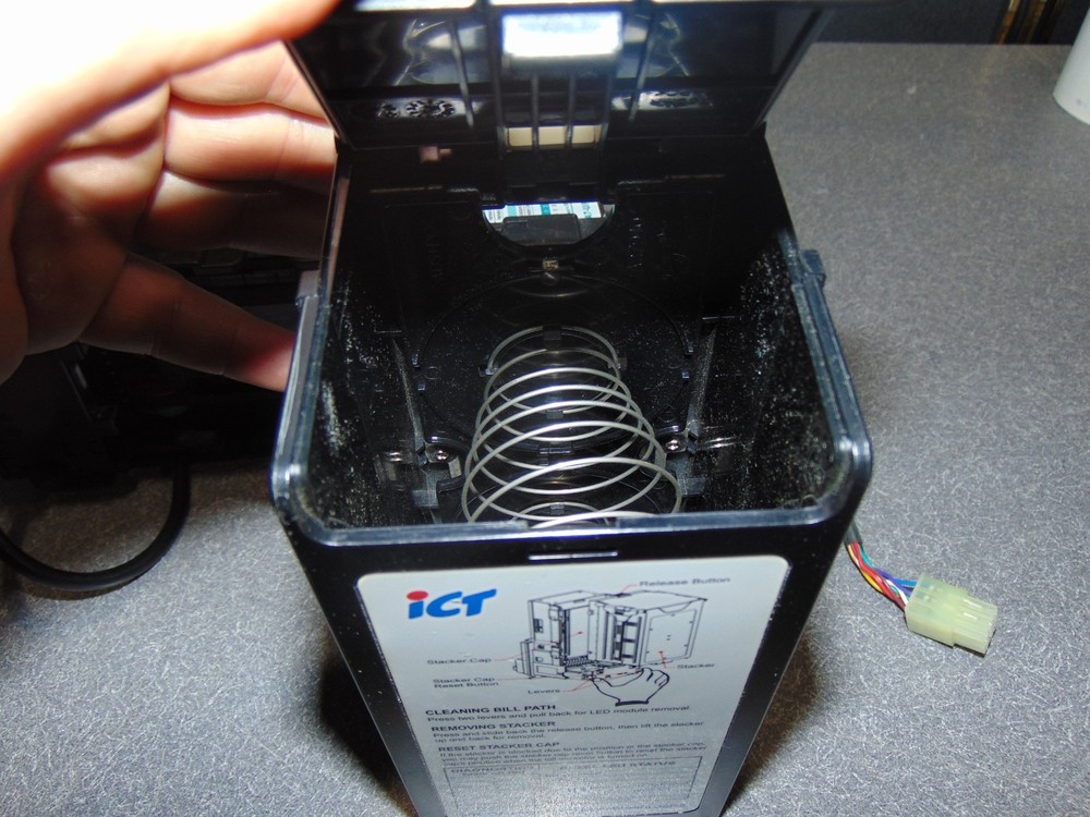 USED ICT PA7 BILL ACCEPTOR. GOOD WORKING CONDITION *NICE*