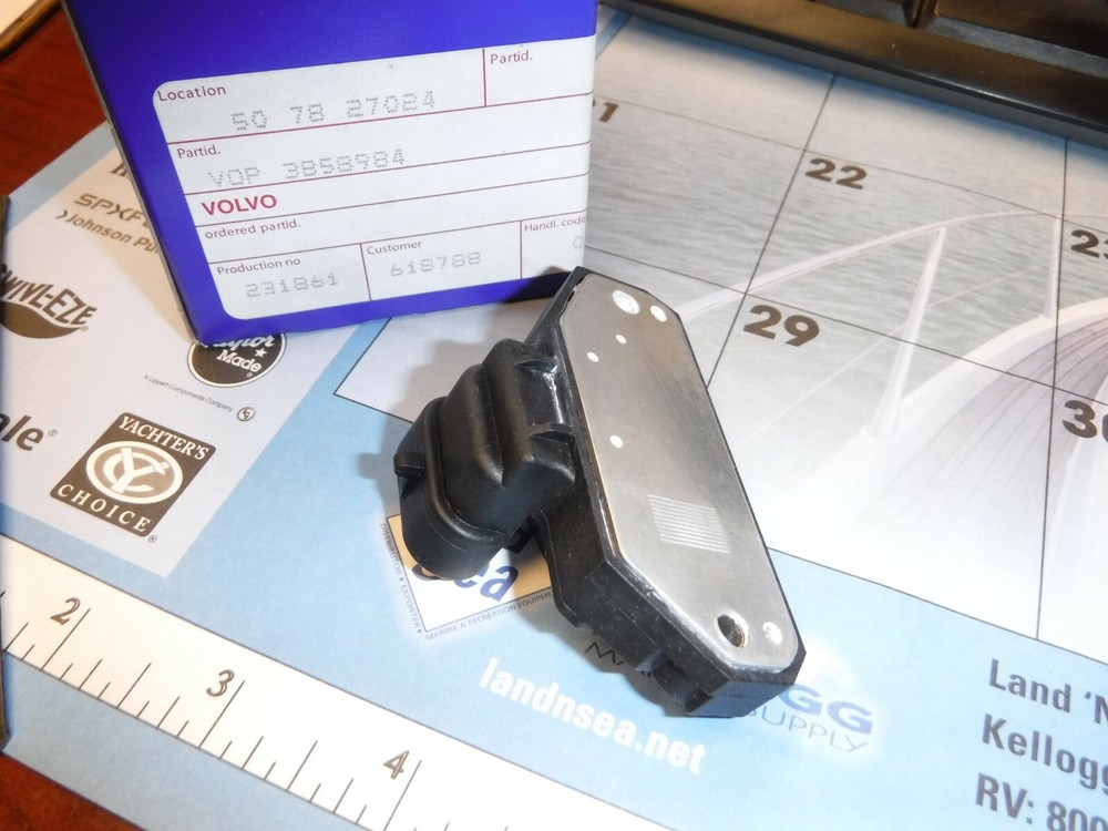 Volvo Penta ignition control module OEM # 3858984