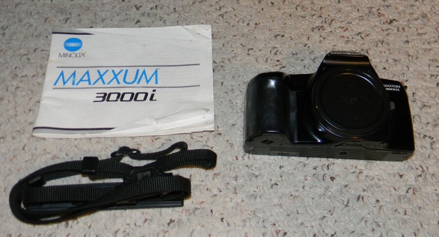 Minolta: Maxxum 3000i Camera Body - TESTED / WORKING