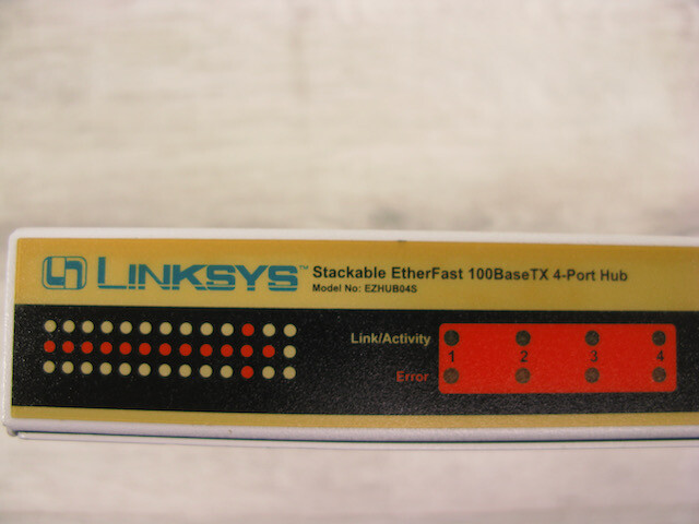Linksys Stackable Etherfast 100BaseTX 4-Port Hub EZHUB04S