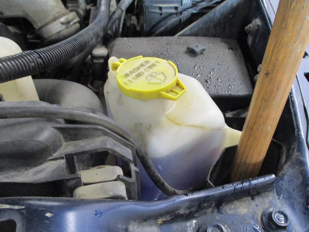 RAM2500 2004 Battery Tray 1886472