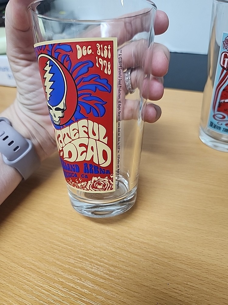 (4) 2019 Grateful Dead Glasses Pint