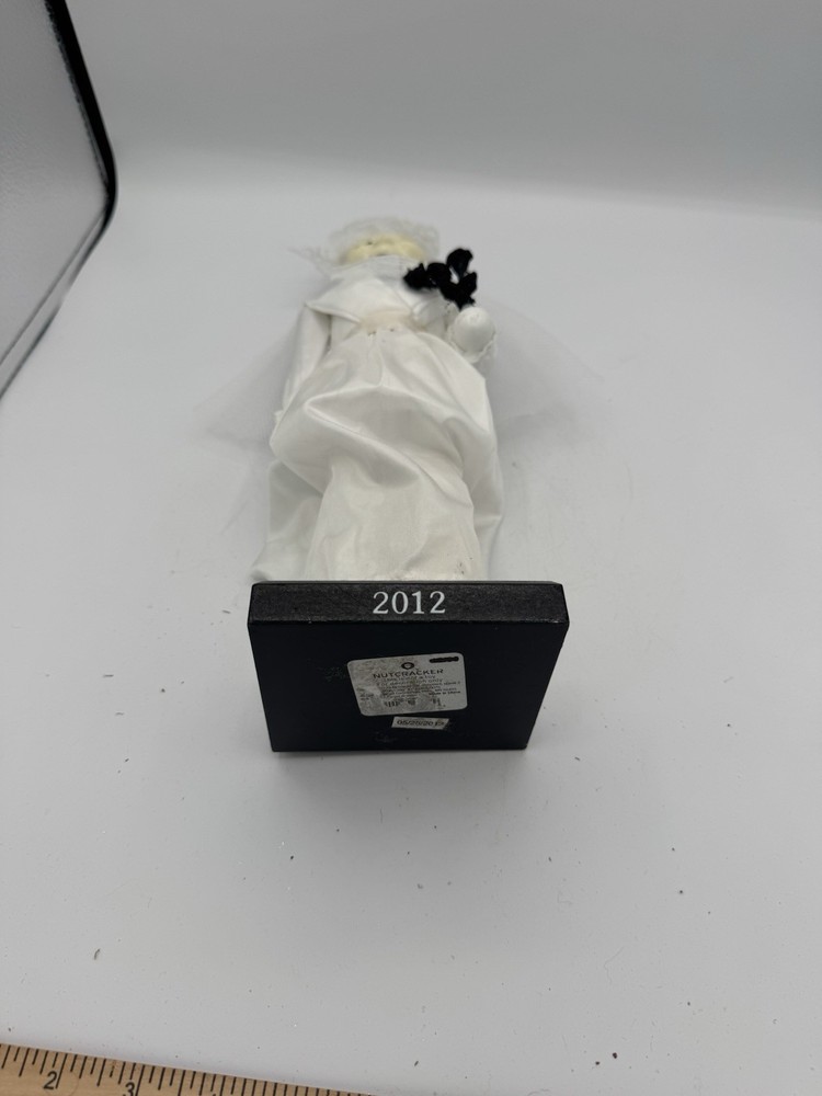 Halloween Nutcracker Goblin Skeleton Bride! TARGET! 2012! 13" TALL!