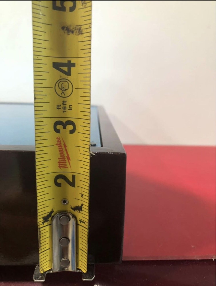 Vacuum tube amplifier chassis