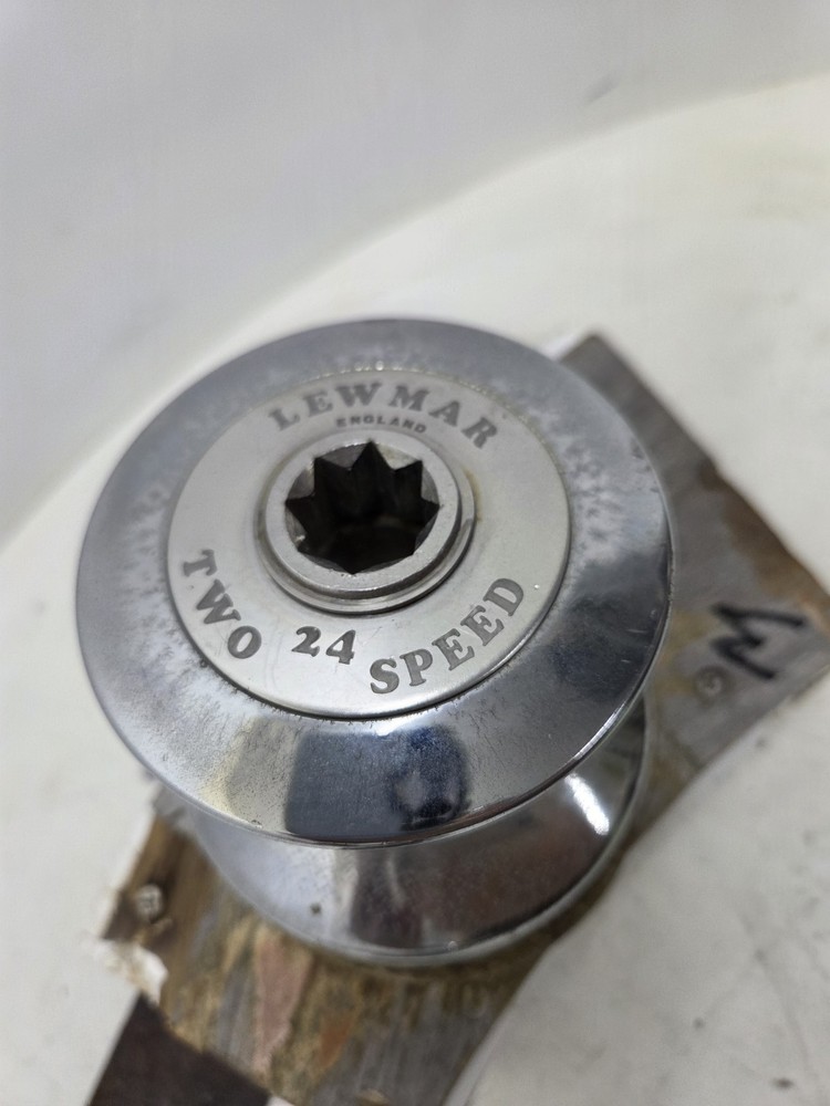 Lewmar 24 Two Speed Sailing Winch INV: M