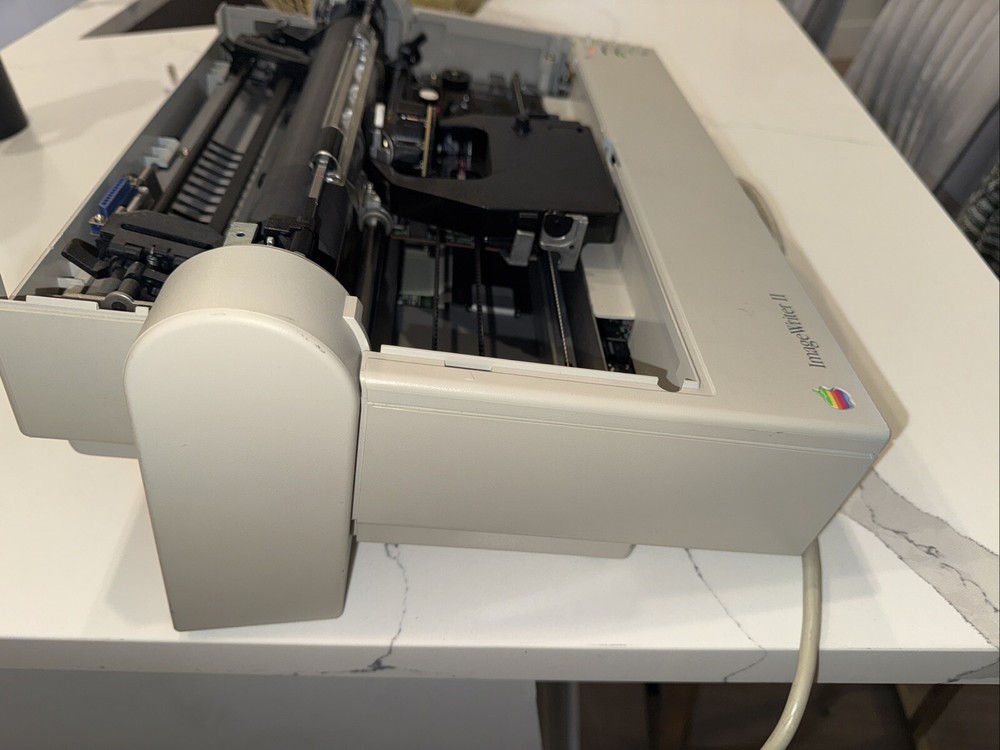 Apple ImageWriter II Printer A9M0320 Parts/ Missing Back & Front Cover. Read!!