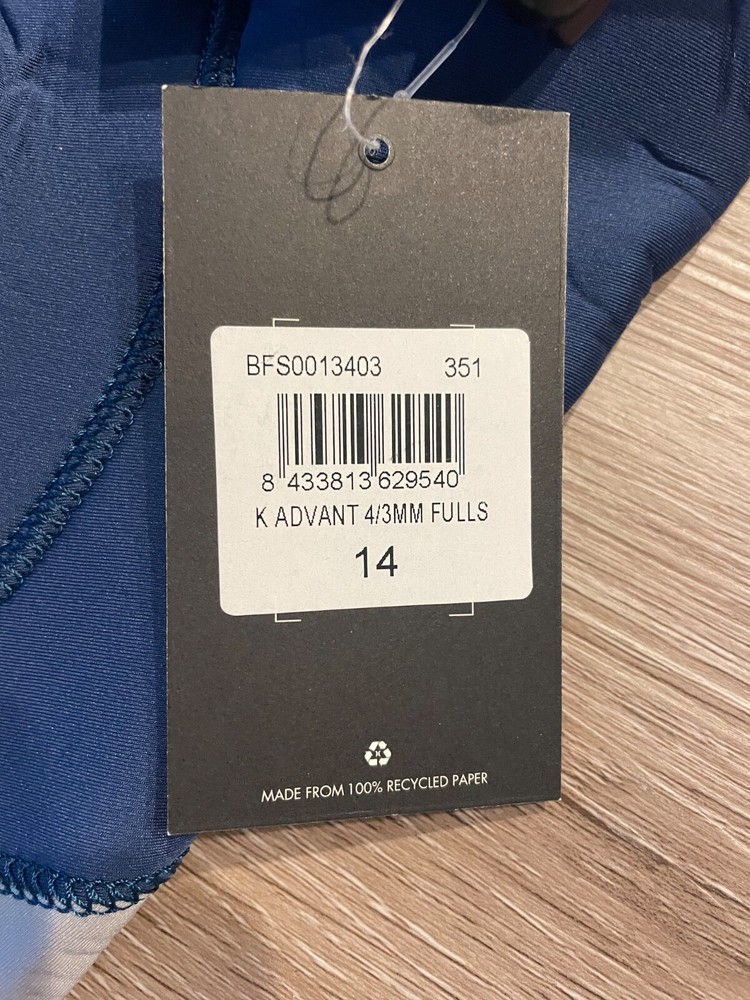Hurley Boys Advantage 4/3mm fullsuit size 14