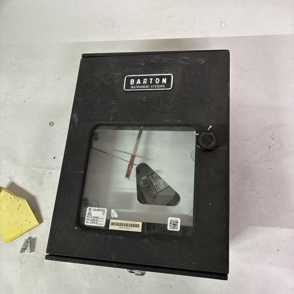 ITT Barton Chart Recorder J8 0 - 3000 PSIG. 24 Hour.