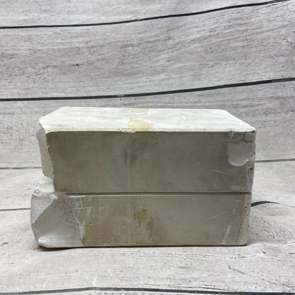 Vintage Radiant Ceramic Casting Mold Shaker