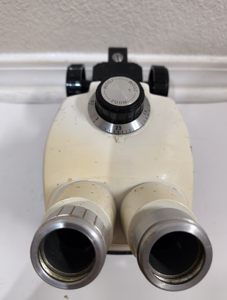 Bausch & Lomb Microscope StereoZoom4 Zoom Range 0.7x-3.0x
