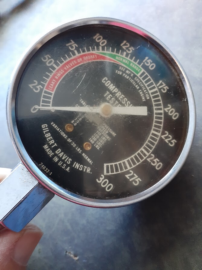 VINTAGE GILBERT DAVIS CO. AUTOMOBILE COMPRESSION TESTER