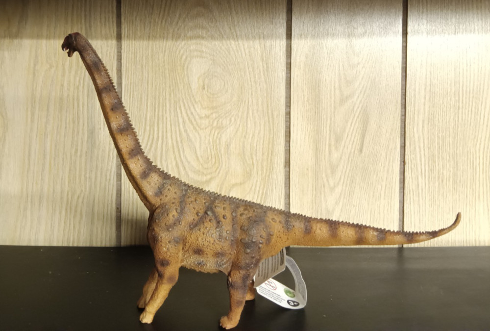 Collecta: retired Argentinosaurus (2012), retired Mapusaurus (2012)