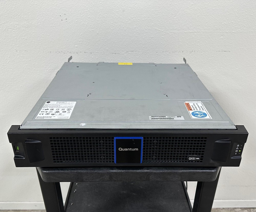 Quantum QXS 24-bay SAS disk array w/ Dual 3-07364-01 Quantum SAS SAN Controller