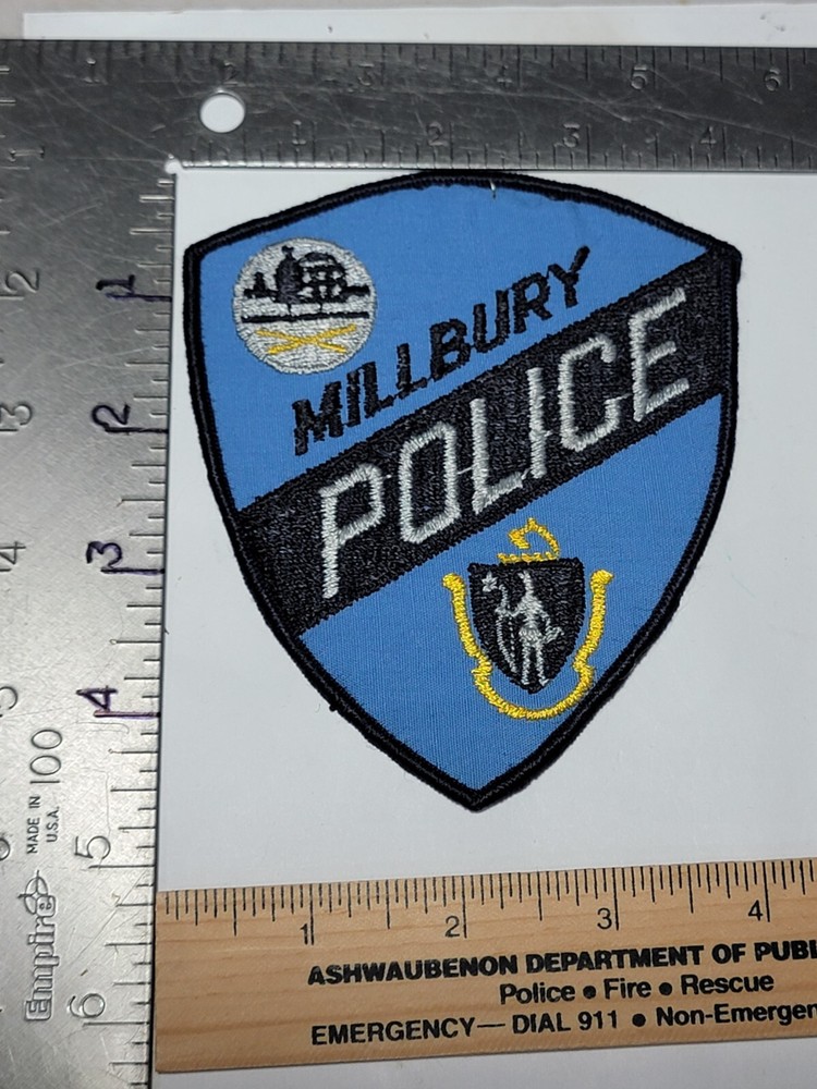 Bin1 B10 Police Patch Massachusetts Millbury