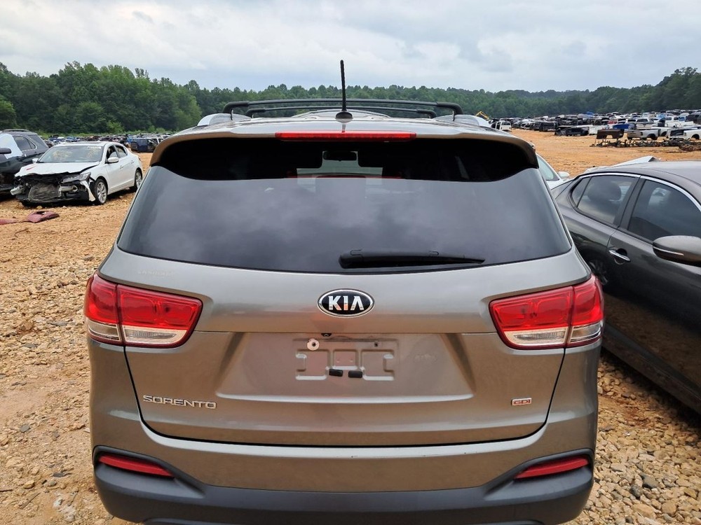 SORENTO 2017 Glove Box 4758734