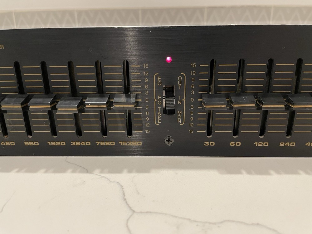 *Powers On!* *Unknown condition* Vintage Spectro Acoustics 2102R Equalizer