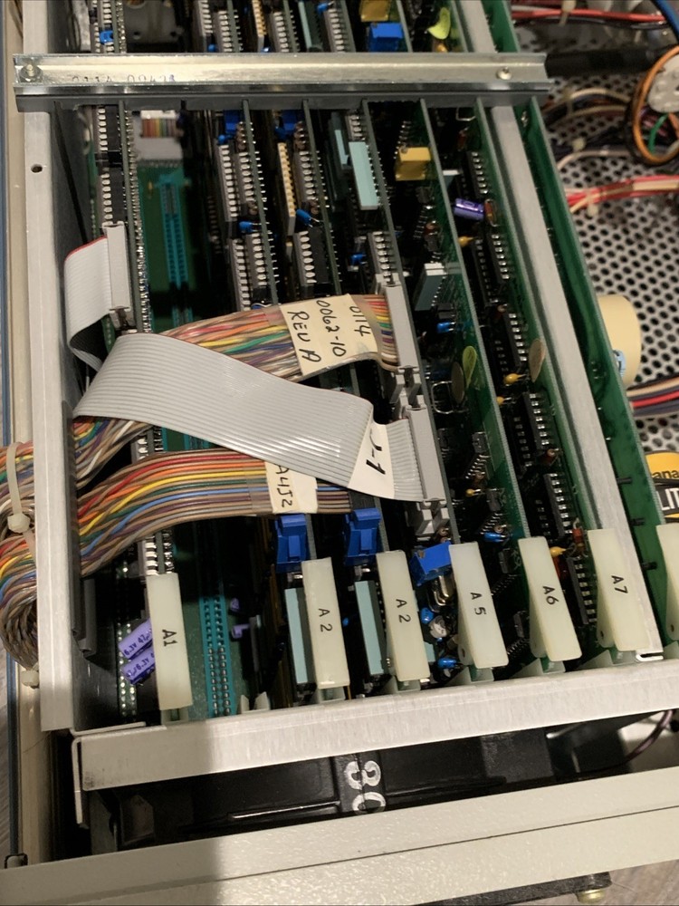 Gould Biomation K102-D Logic Analyzer w 3 Probes, Boots Up, Display Functioning