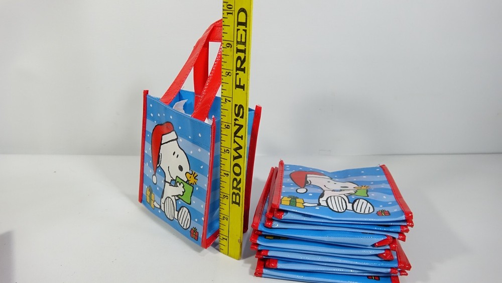 Assorted Christmas Small Peanuts & Medium Christmas Holiday Plastic Gift Bags