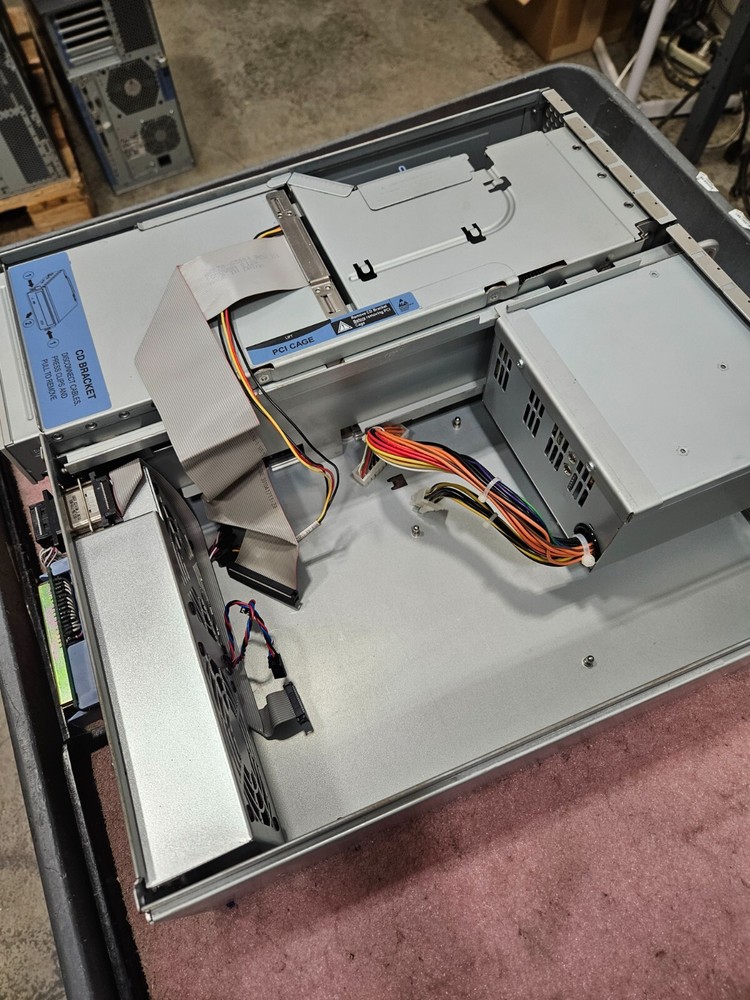 HP B2600 A6070A with No Motherboard ***No systemboard***