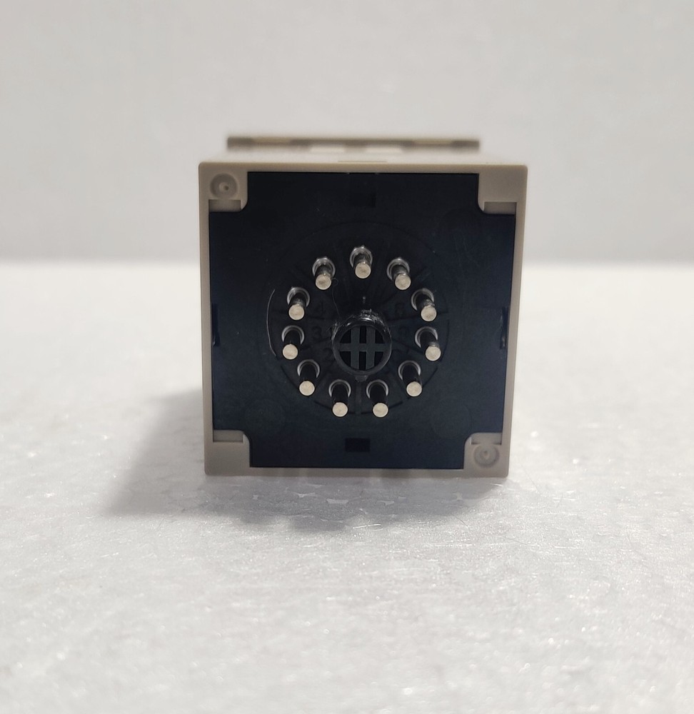 Omron H3BA Timer 24VDC 0.5s-100h