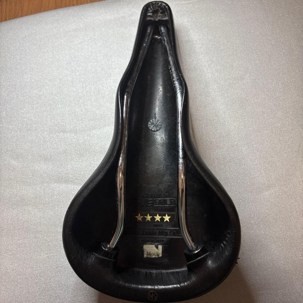 NJS FIVE GOLD KASHIMA Saddle #26041901